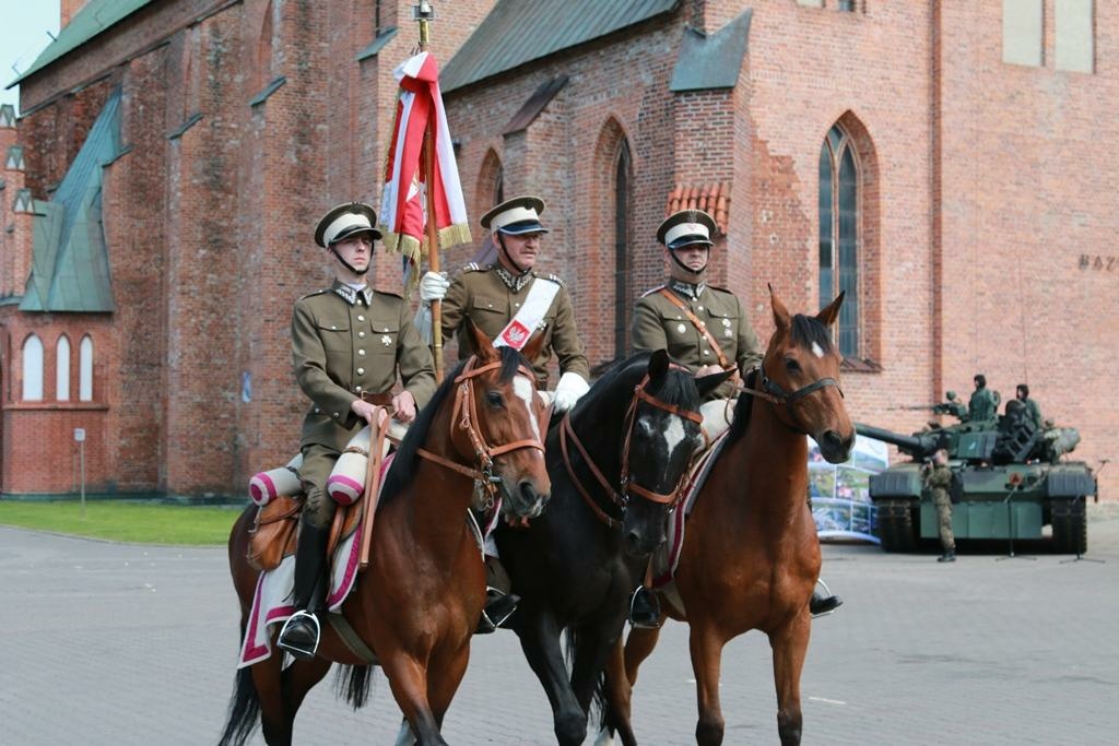 Wojsko i straż graniczna zapraszają na zawody konne