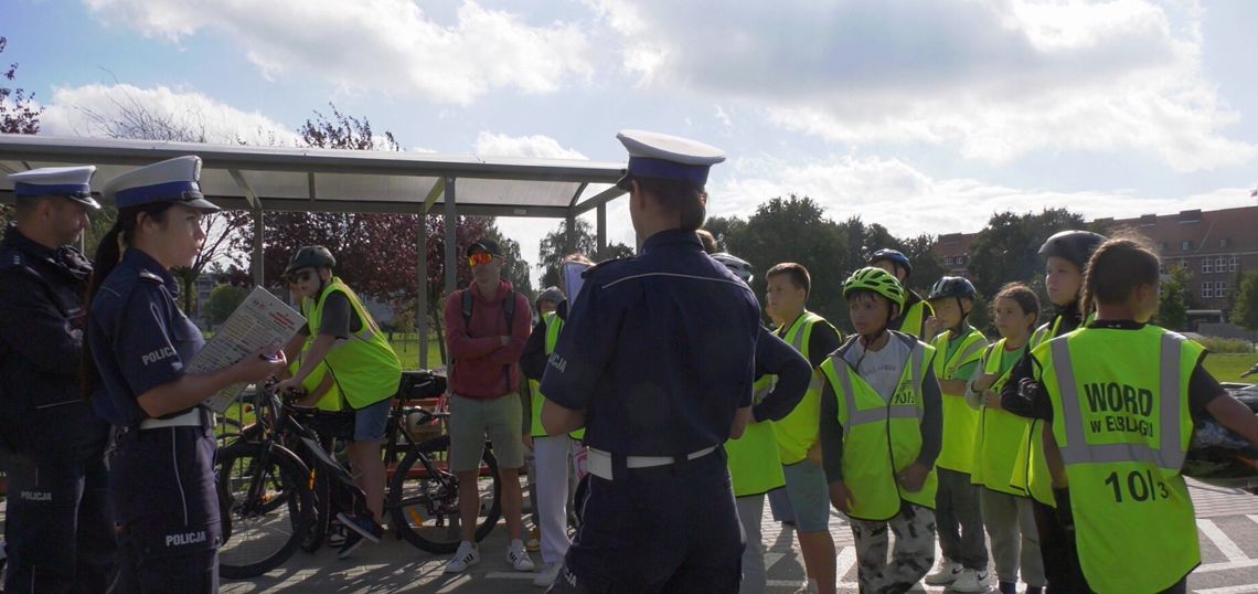 Z bezpieczeństwem na drodze są za pan brat! [VIDEO]