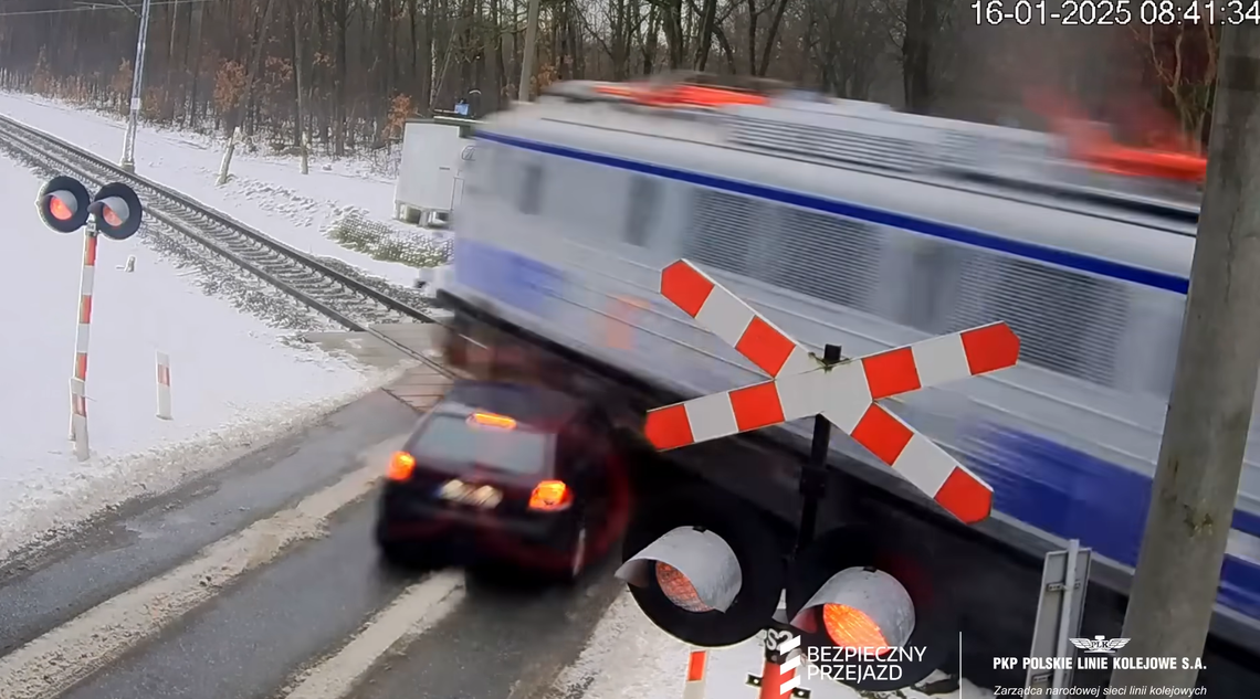 Za 99 % niebezpiecznych zdarzeń na przejazdach odpowiadają kierowcy [WIDEO]