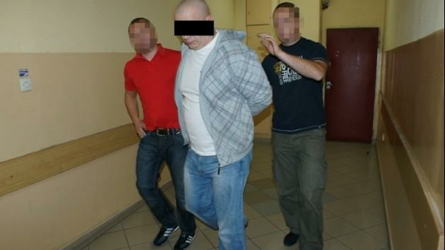 Zatrzymali przestępcę poszukiwanego 10 listami gończymi